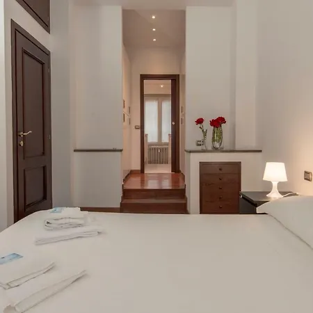 Cozy Flat Central Station Милан